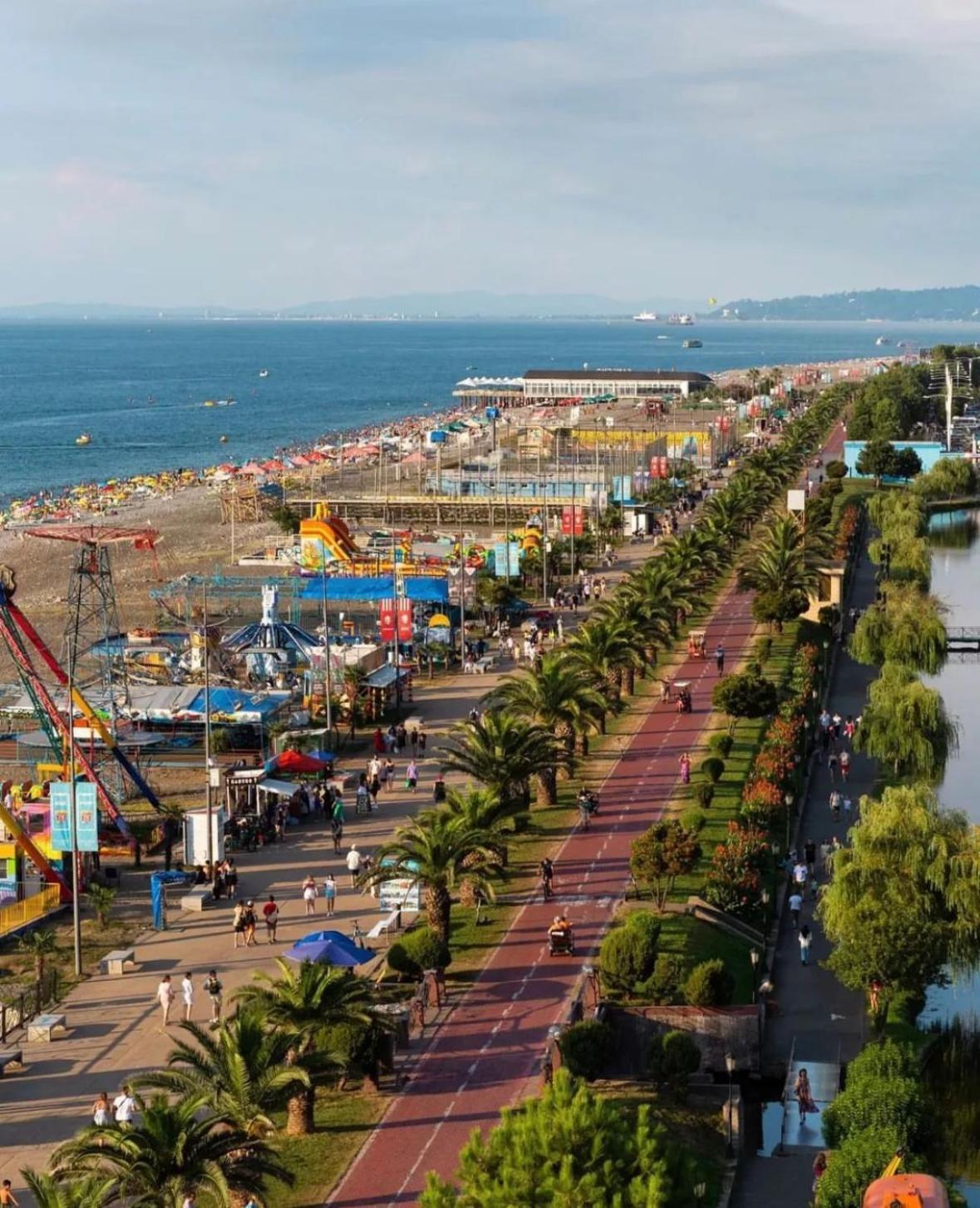 New Orbi Batumi Hotell Eksteriør bilde