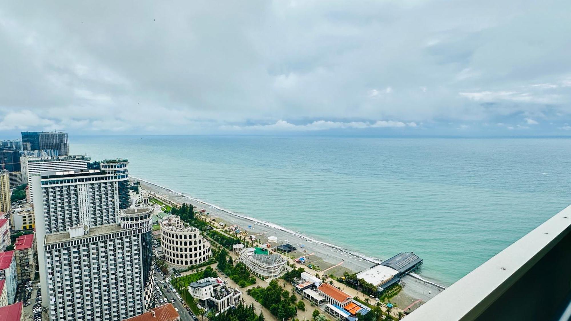 New Orbi Batumi Hotell Eksteriør bilde