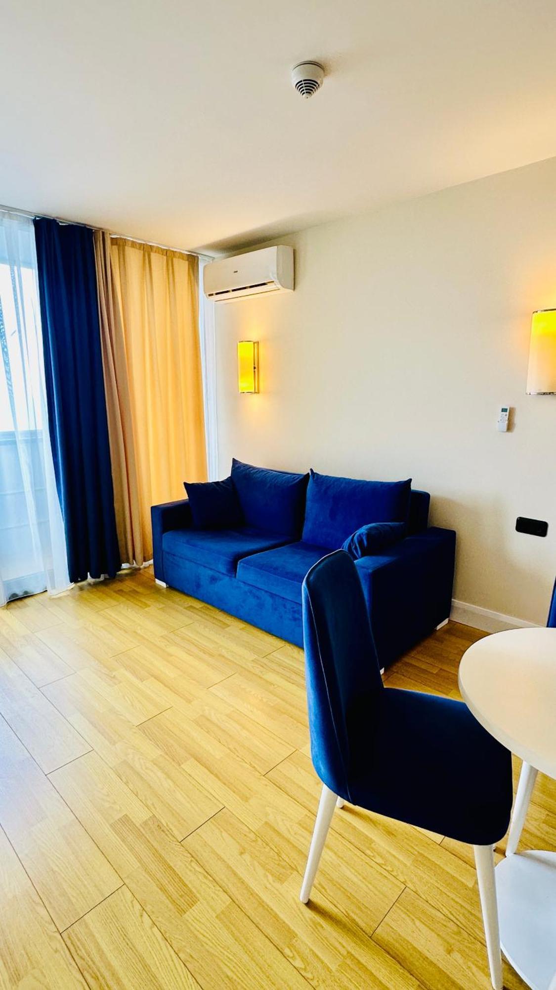 New Orbi Batumi Hotell Eksteriør bilde