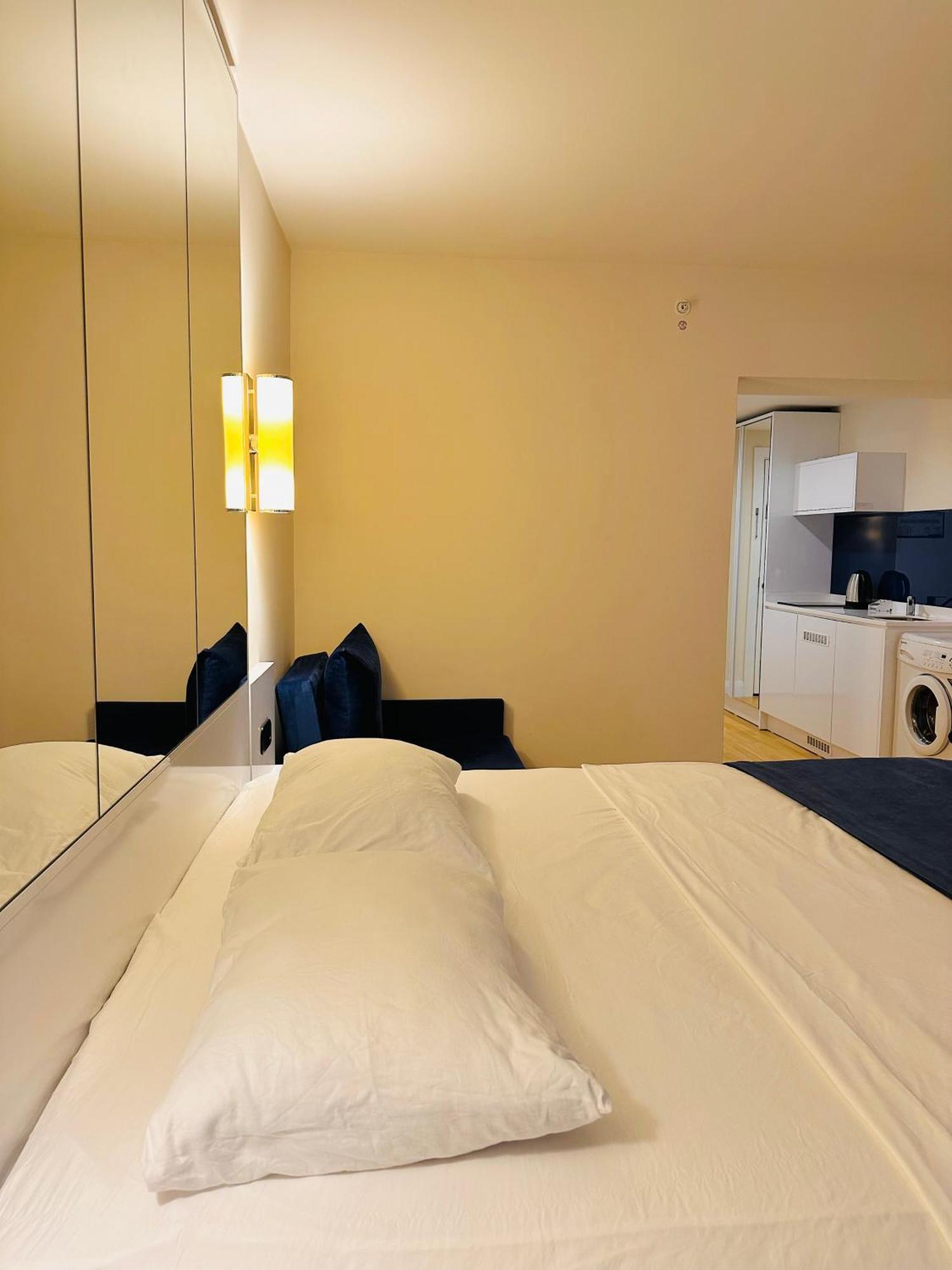 New Orbi Batumi Hotell Eksteriør bilde