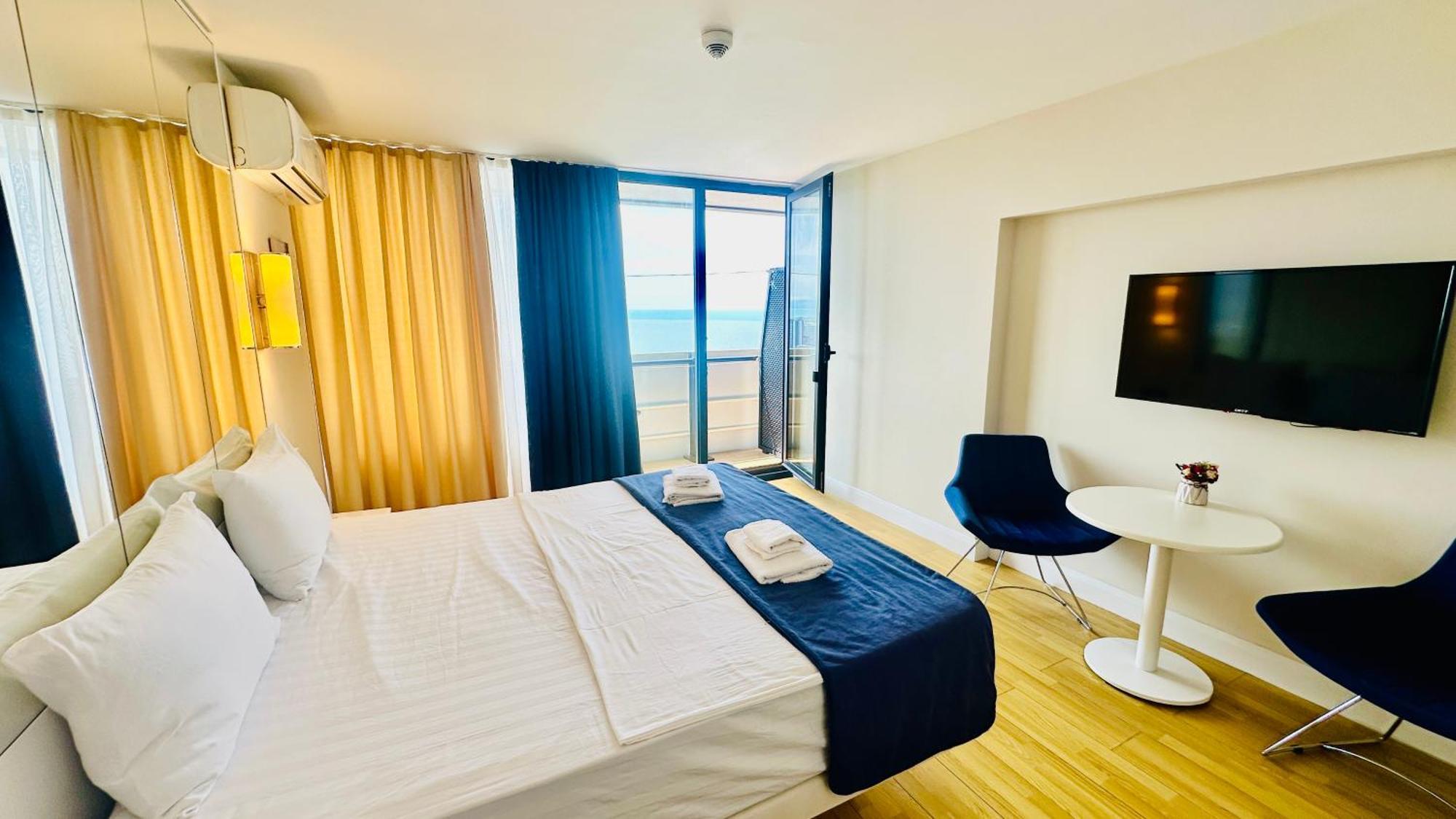 New Orbi Batumi Hotell Eksteriør bilde