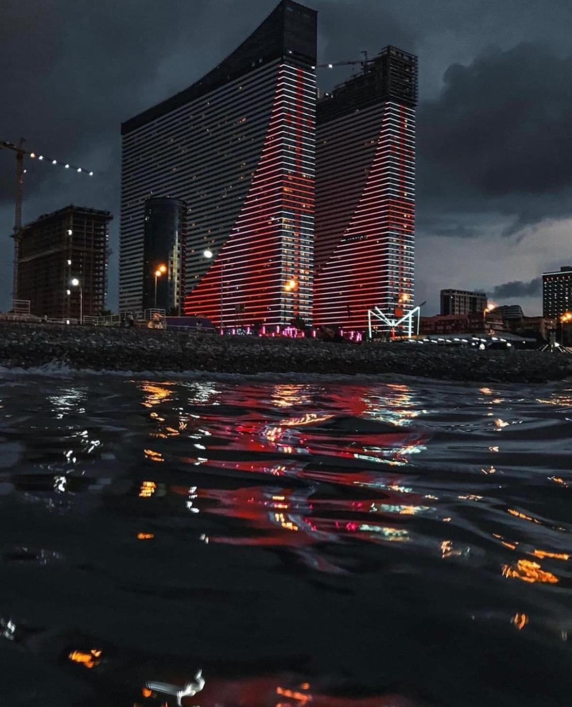 New Orbi Batumi Hotell Eksteriør bilde