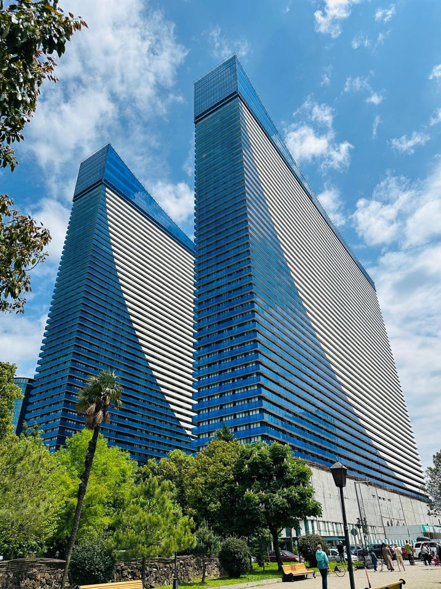 New Orbi Batumi Hotell Eksteriør bilde