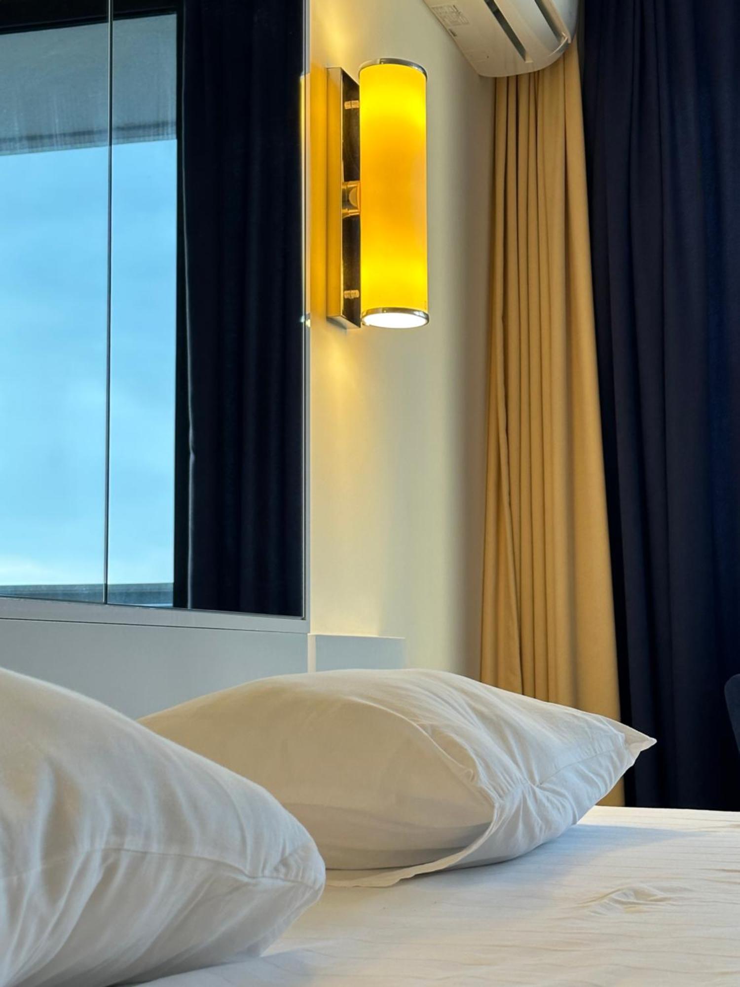 New Orbi Batumi Hotell Eksteriør bilde