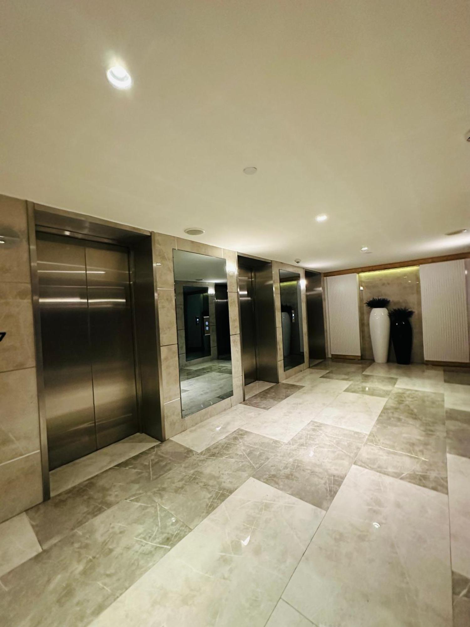 New Orbi Batumi Hotell Eksteriør bilde